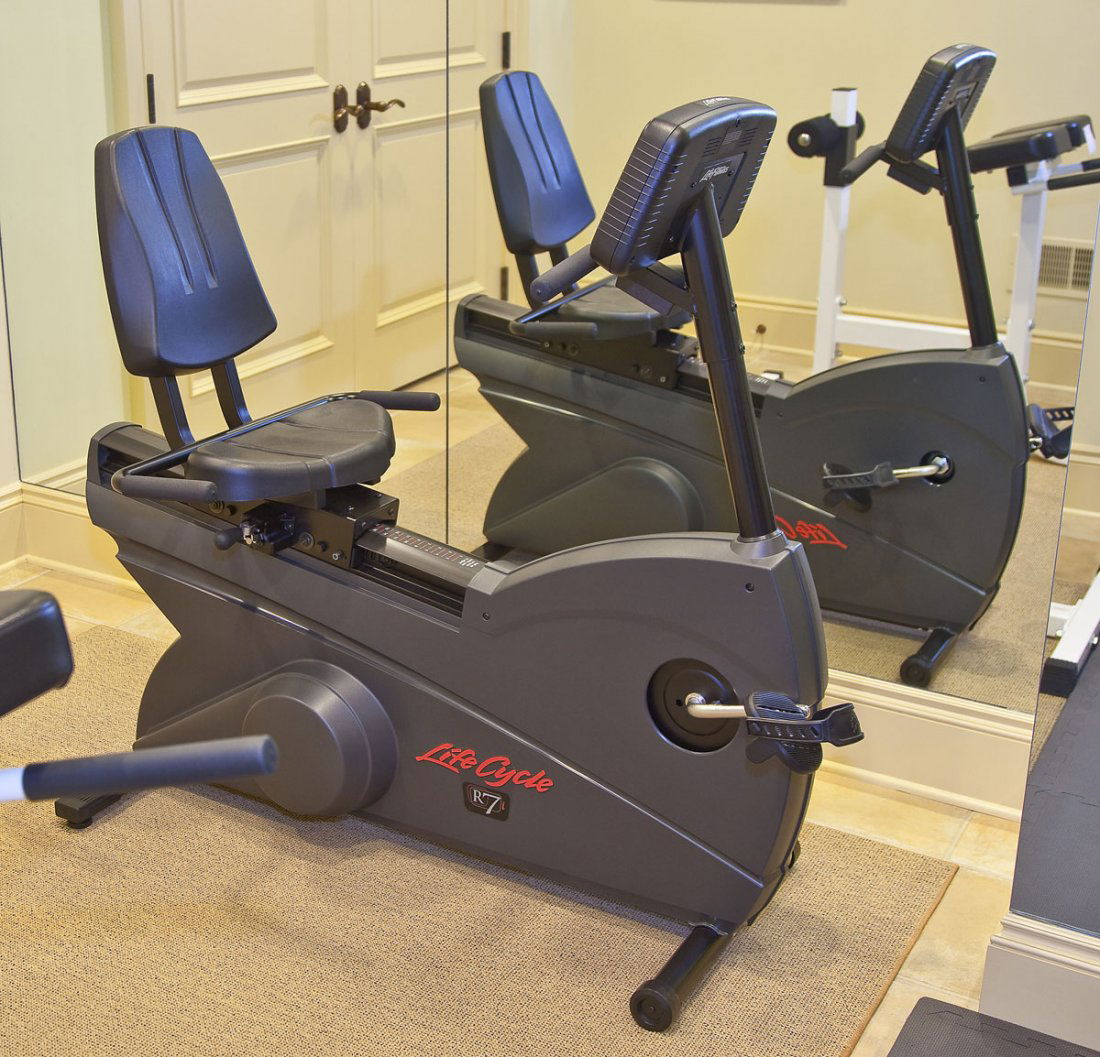 life fitness lifecycle r7 recumbent bicycle