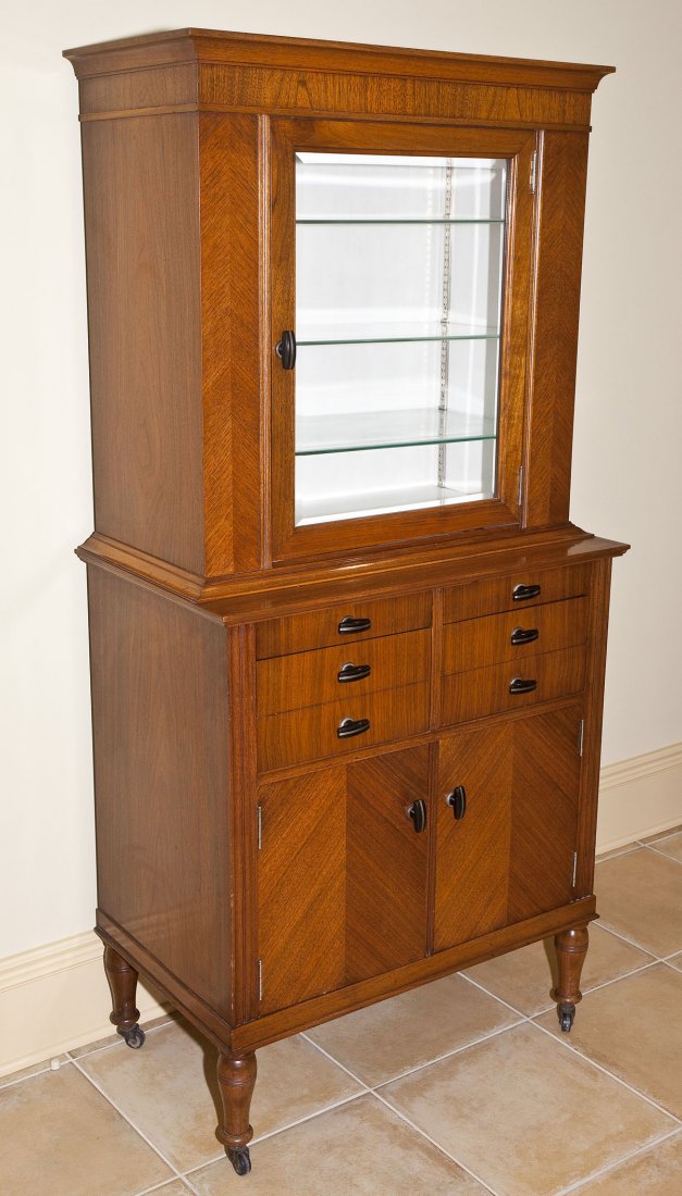 Antique Medical or Doctors Cabinet (1 of 2)