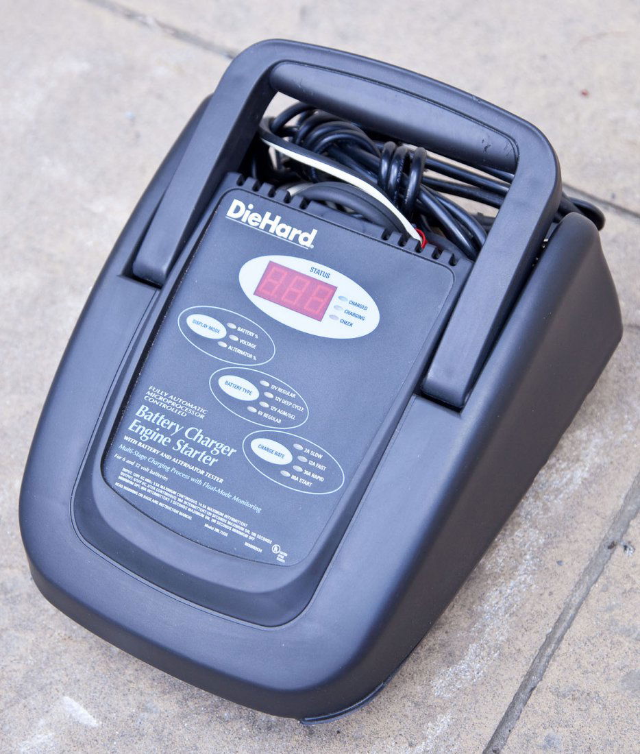 Die Hard Battery Charger (1 of 1)