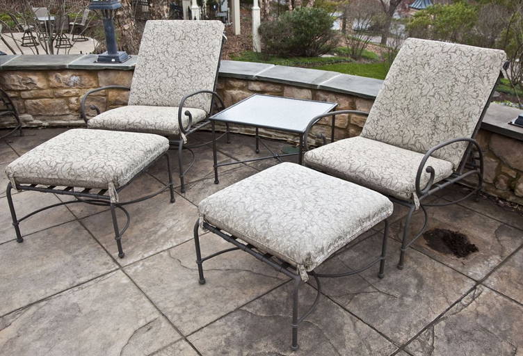 5 Pieces Brown Jordan Patio Furniture