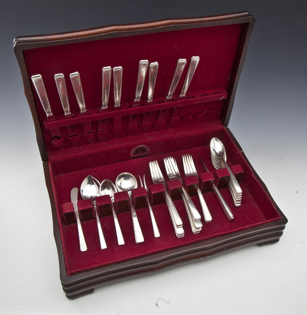 46 Pcs Towle Old Lace Sterling Flatware (1 of 4)