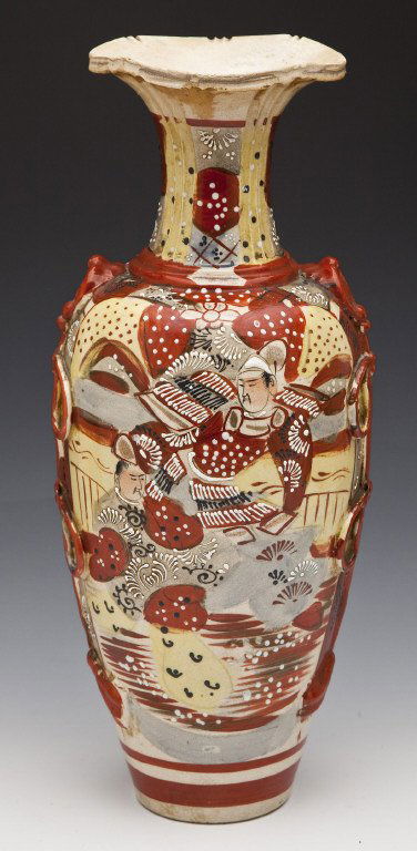 Japanese Satsuma Vase with Relief (1 of 5)