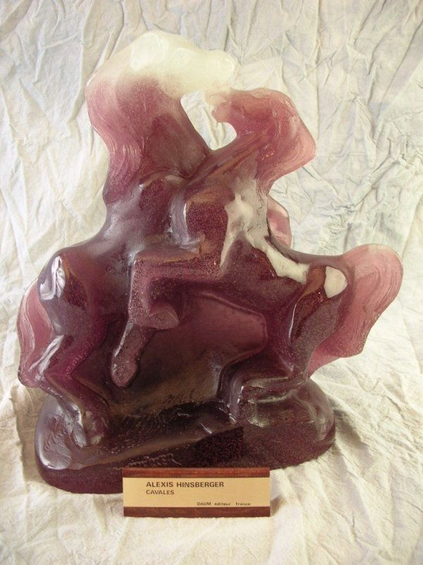 1978 Daum Pate de Verre Cavales 236/300: Daum violine pate de verre art glass sculpture "Cavales" by Alexis Hinsberger, 236/300, 1978. Marked on plaque "Chevales Alexis Hinsberger Daum edition/editeur France". 12" h.