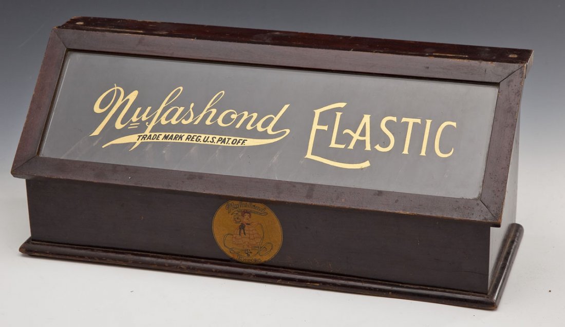 Nylashond Elastic Wooden Display Case (1 of 7)