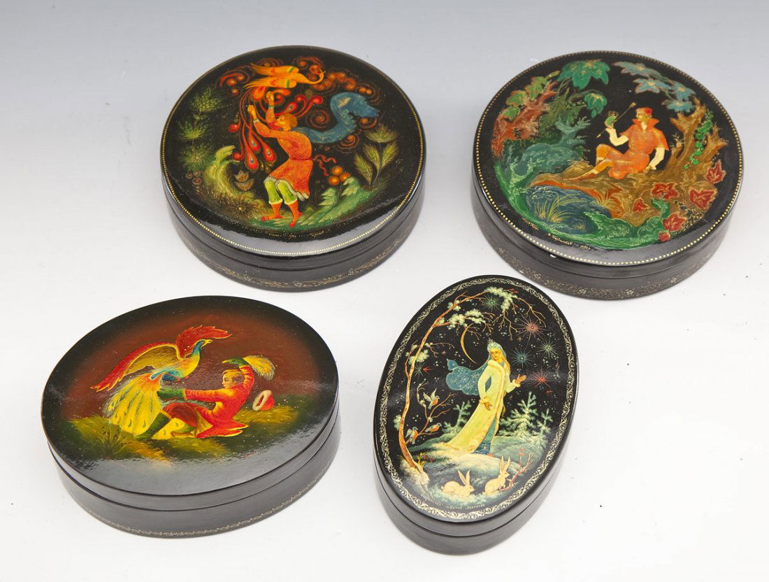 4 Russian Painted Circular Lacquer Boxes (1 of 4)