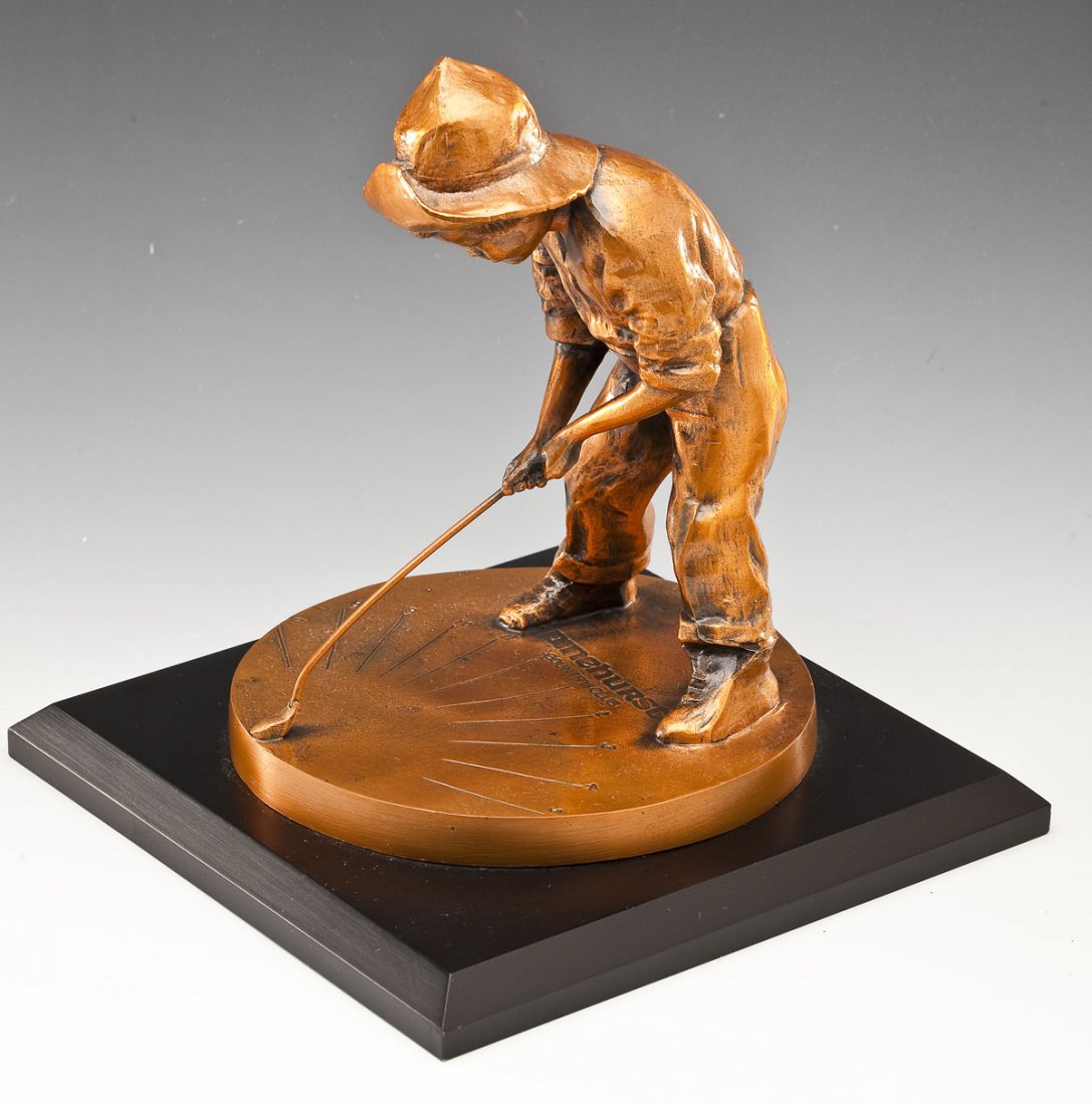 Pinehurst Golf Bronze Trophy/Sundial "Putter Boy" (1 of 7)