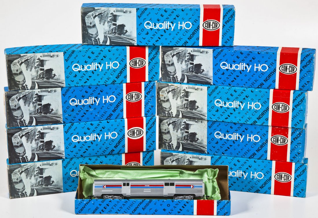 10 ConCor Amtrak HO Scale Cars Kits (1 of 2)