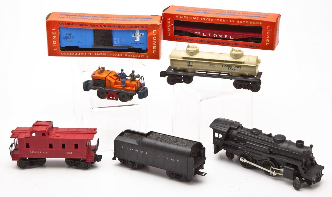 Lionel O Gauge Freight Set with Gang Car (1 of 1)