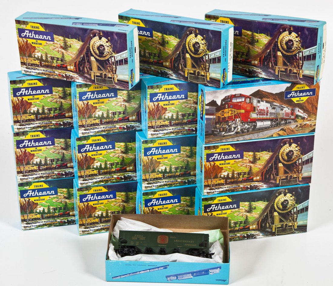 16 Athearn HO Scale Car Kits (1 of 2)