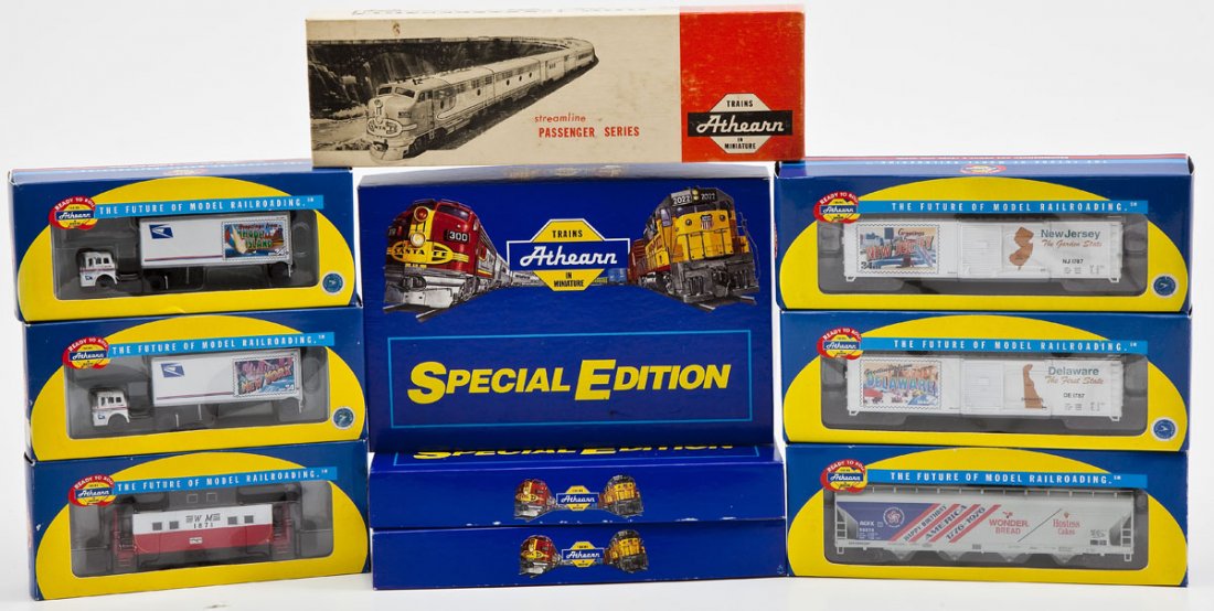 10 Athearn HO Scale Car Kits and Rolling Stock (1 of 2)
