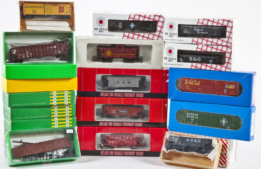 22 Assorted HO Scale Cars incl. Atlas (1 of 2)