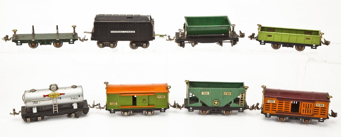 8 Lionel Pre-War Cars (1 of 3)