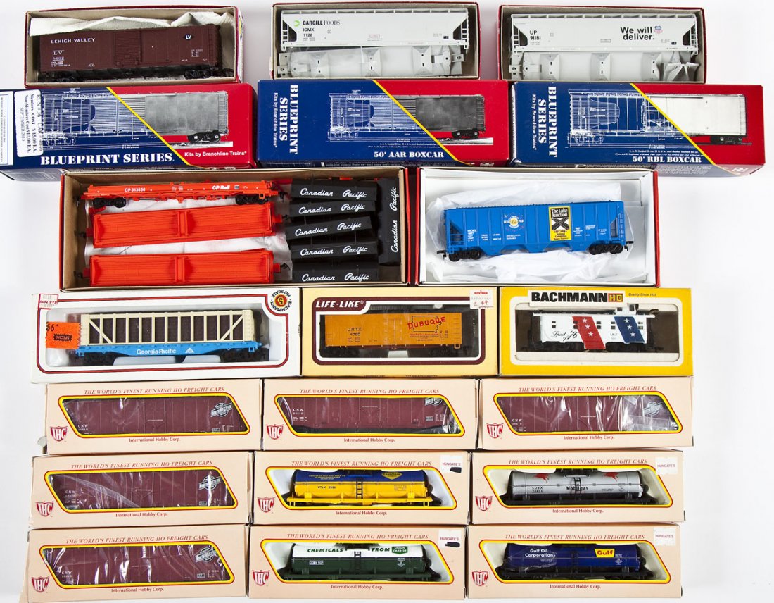 20 HO Scale Rolling Stock Cars incl. IHC (1 of 2)