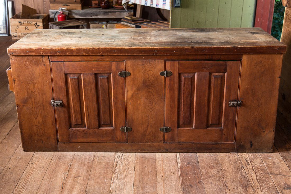Country Store Counter (1 of 2)