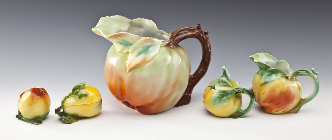 5 Pcs Royal Bayreuth in Apple Pattern (1 of 3)