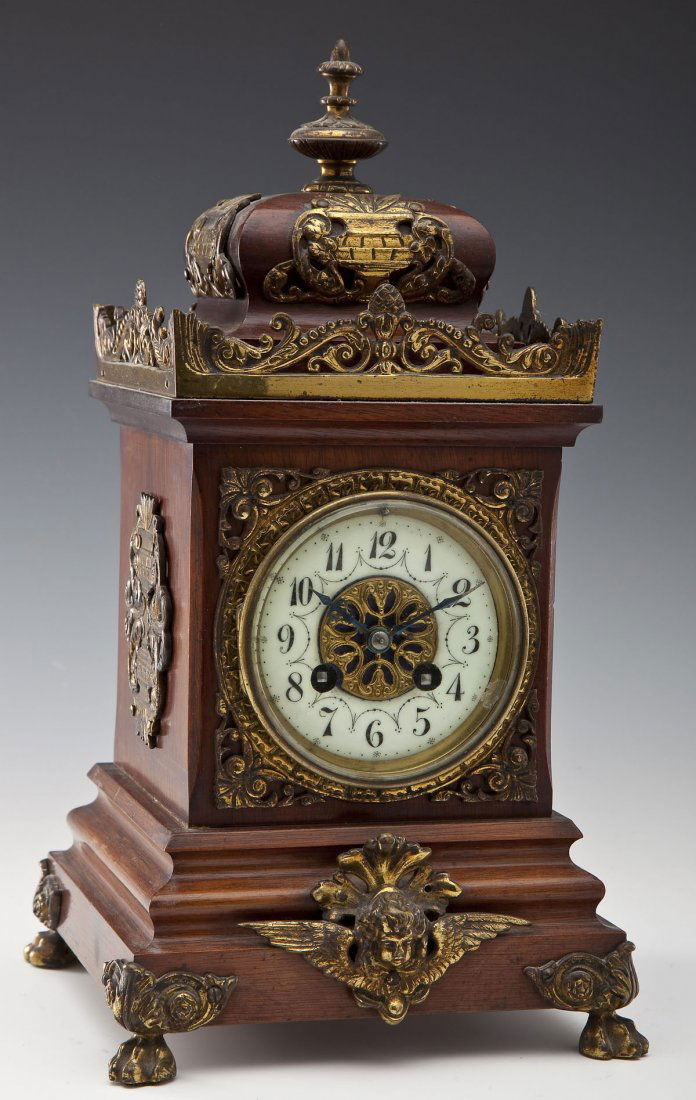French Louis Boname Ormolu Mantle Clock (1 of 8)