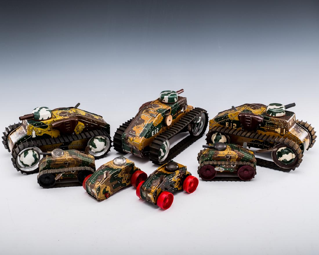 7 Tin Litho Marx Windup Camouflage Tanks incl. E12 (1 of 1)