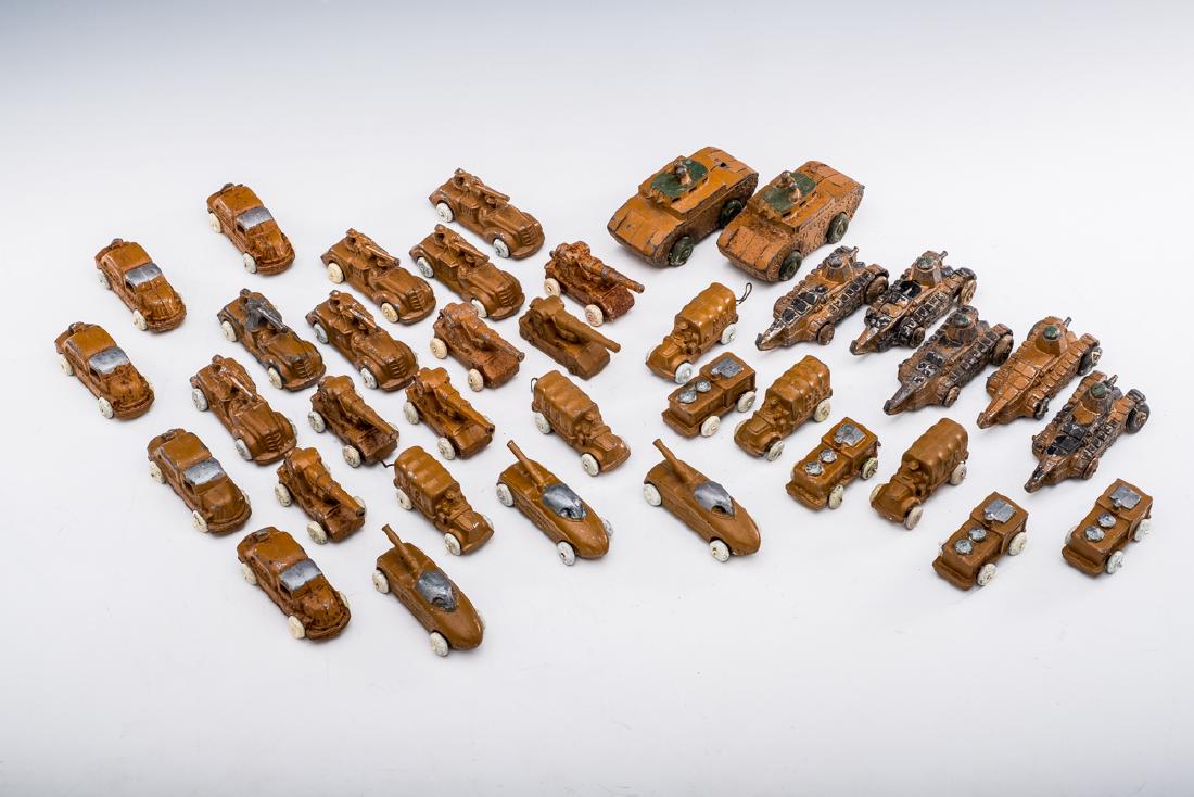 32 Barclay Vehicles incl. Tanks & Motor Unit (1 of 1)