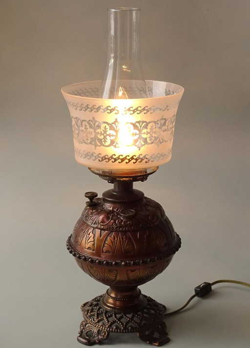 Antique Victorian Brass Kerosene Lamp Etched Shade