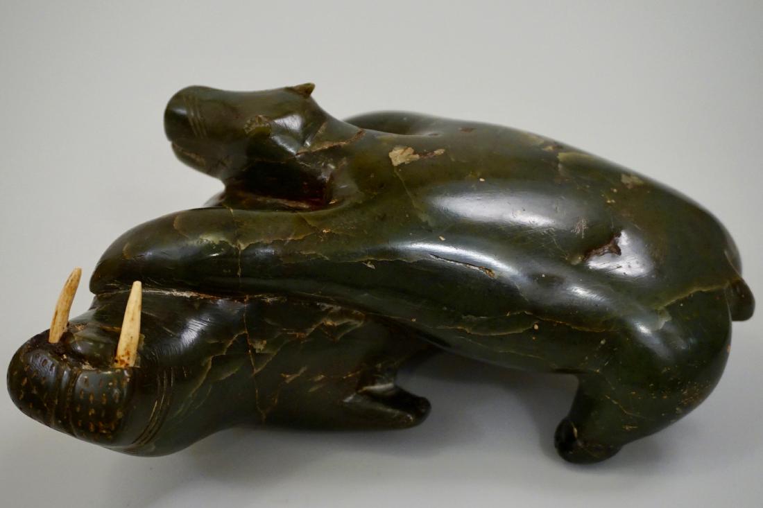 Inuit Eskimo Art Serpentine Stone Carving Polar Bear (1 of 10)
