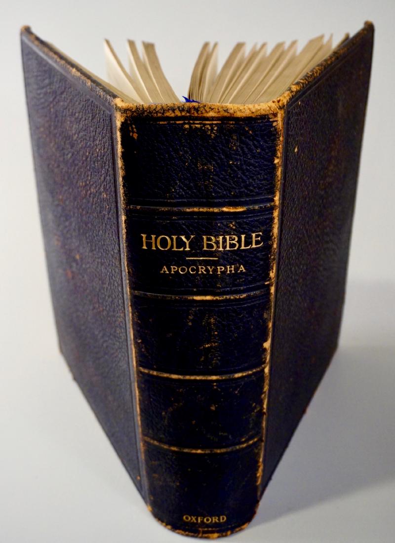 Antique Leather Bound Apocrypha Holy Bible Oxford (1 of 5)
