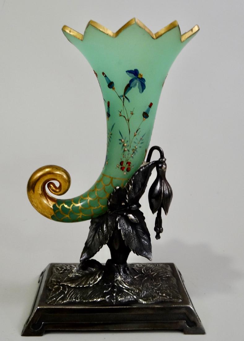 Victorian Green Cornucopia Gilt Art Glass Bud Vase (1 of 10)