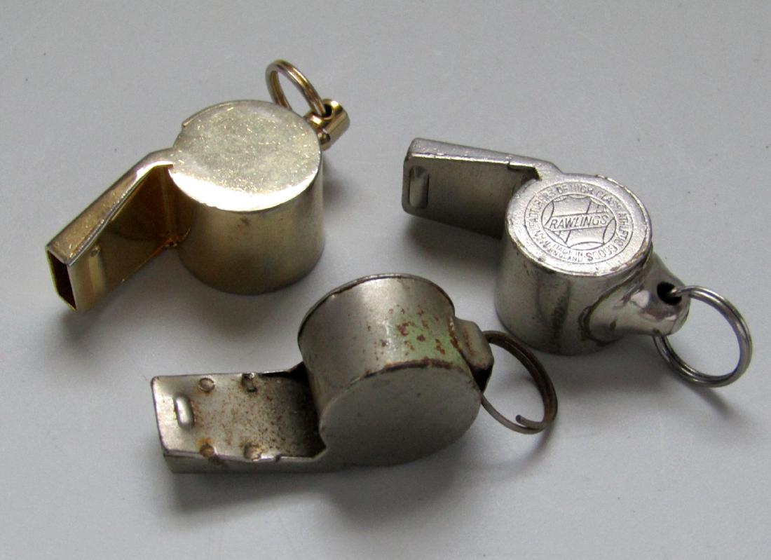 Old Vintage English Rawlings Whistle Acme Thunderer Rex: Old Vintage English Rawlings Whistle Acme Thunderer Rex Lot of 3 Whistles From 1 13/16 inches to 2 inches.