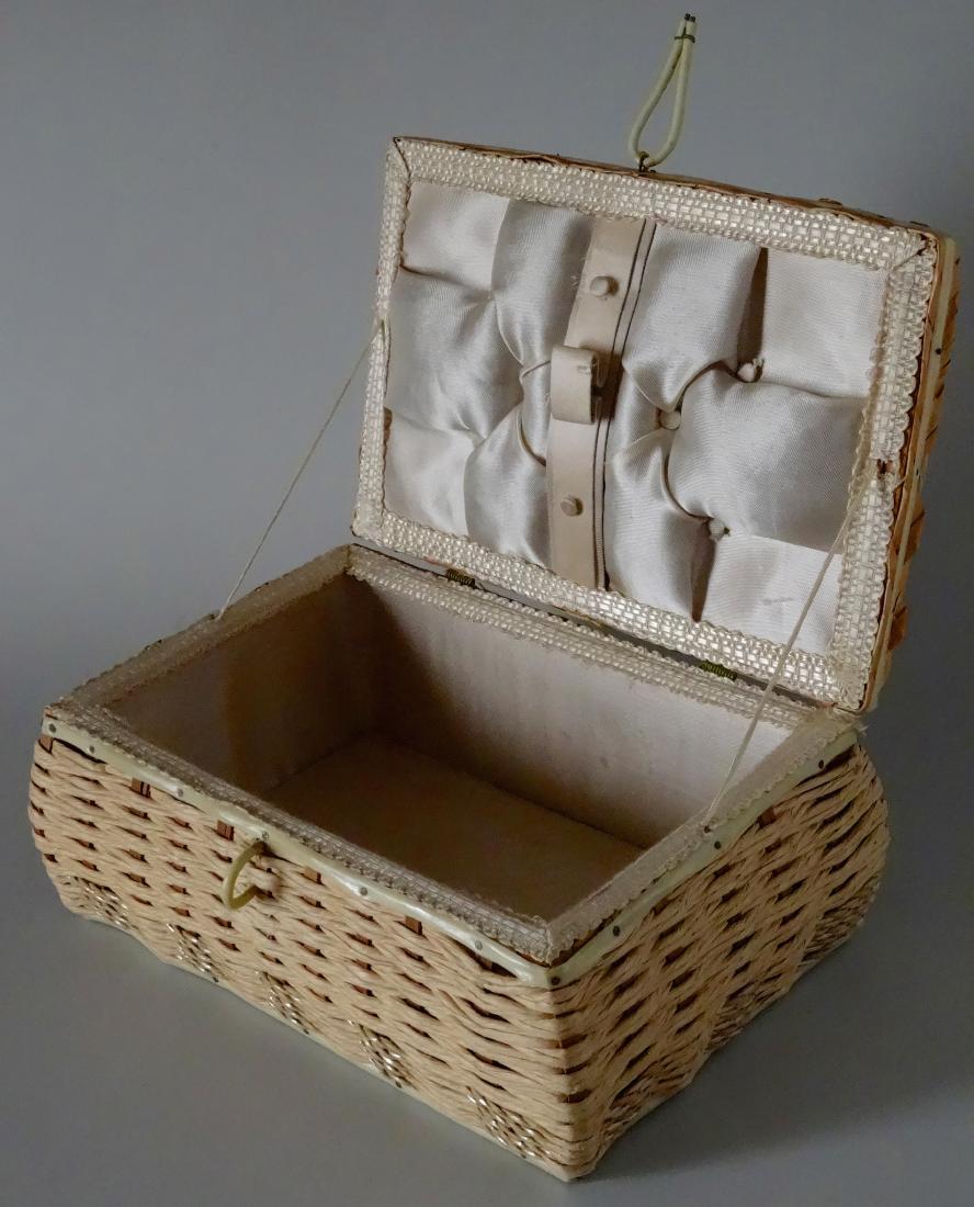 Vintage 40s Basket Sewing Box Made in Japan (1 of 7)