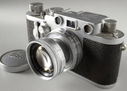 Leica III F Nr. 791895 Ernst Leitz GMBH Wetzlar: Leica III F Nr. 791895 Ernst Leitz GMBH Wetzlar Summicron 2 50 mm Lens c.1950 3 F Approximately 2 3/4 x 5 1/4 x 2 7/16 inches folded.