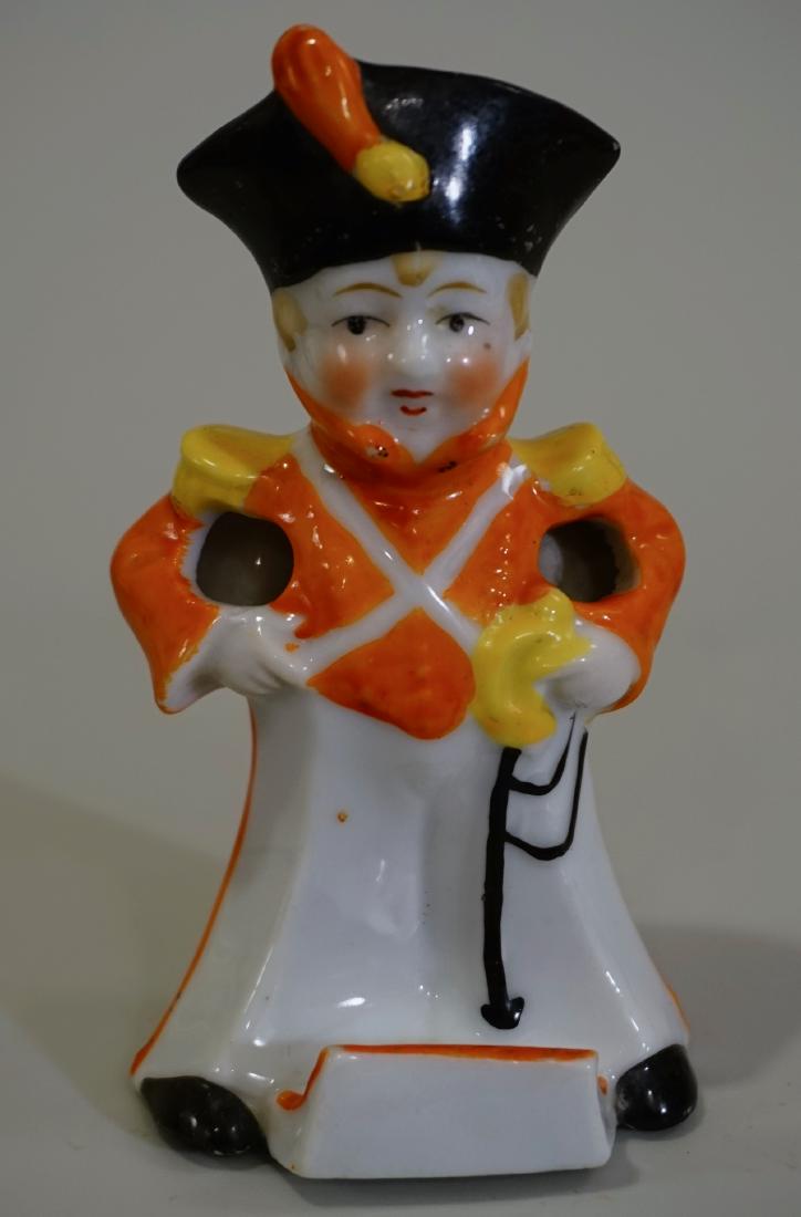 Vintage Figural Soldier ChildÕs Toothbrush Holder (1 of 6)