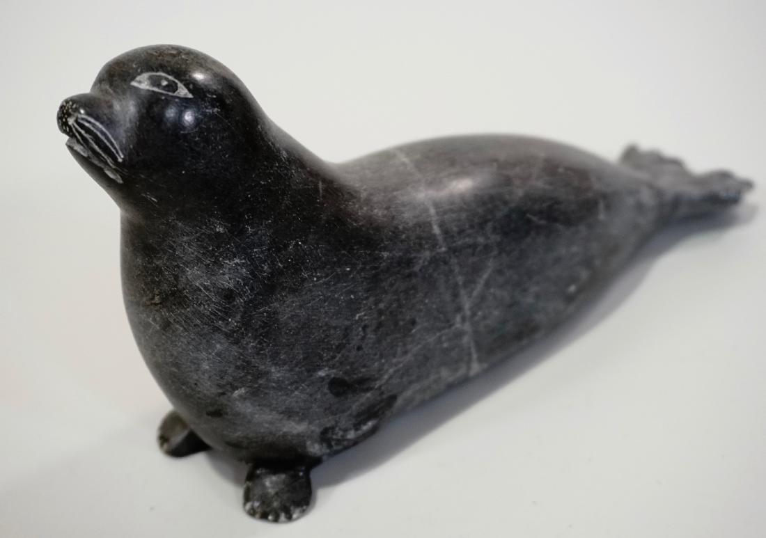 Inuit Eskimo Seal Carved Stone Figurine (1 of 7)