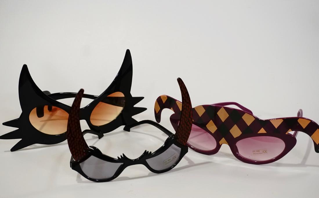 Mardi Gras Sunglasses Masks Funky Devil Cateye (1 of 7)
