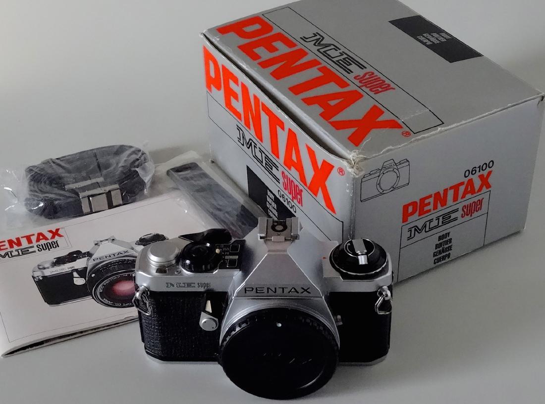Pentax ME Super 35mm Film Camera Body + Box and (1 of 7)