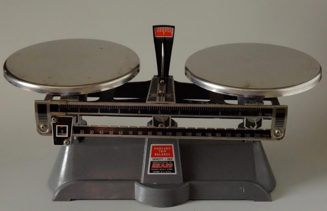 Vintage Lab Ohaus Harvard Trip Balance Scale (1 of 7)