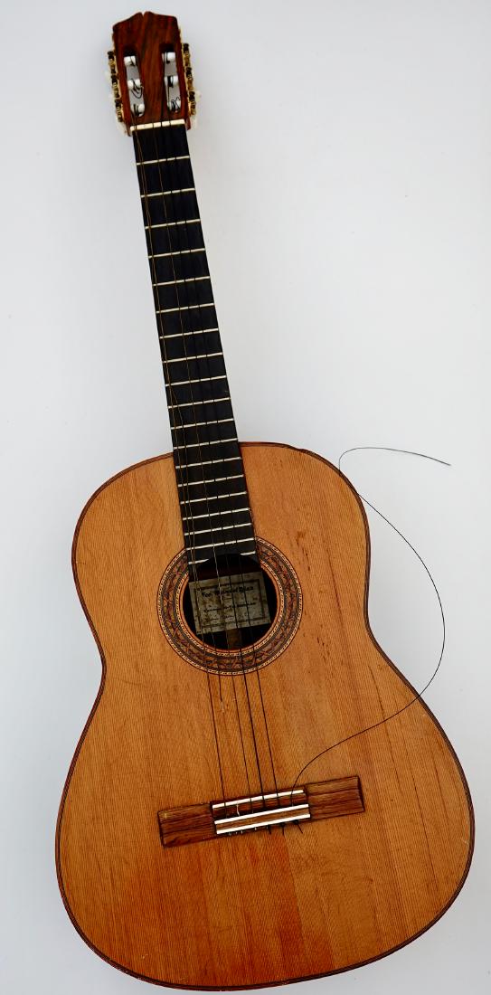 Fco Manuel Diaz Guitar Classical Acoustic 6- String (1 of 12)