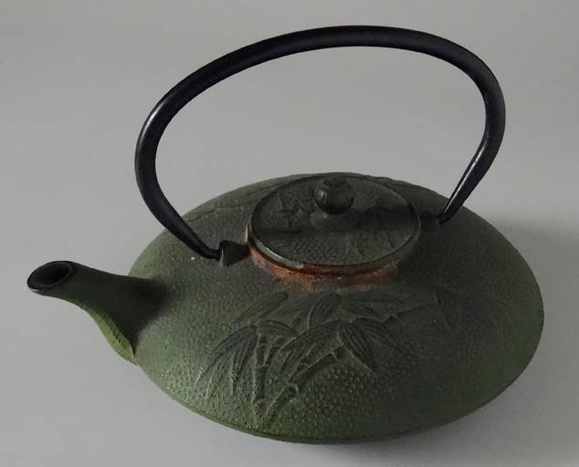 Vintage Oriental Cast Iron Kettle Teapot