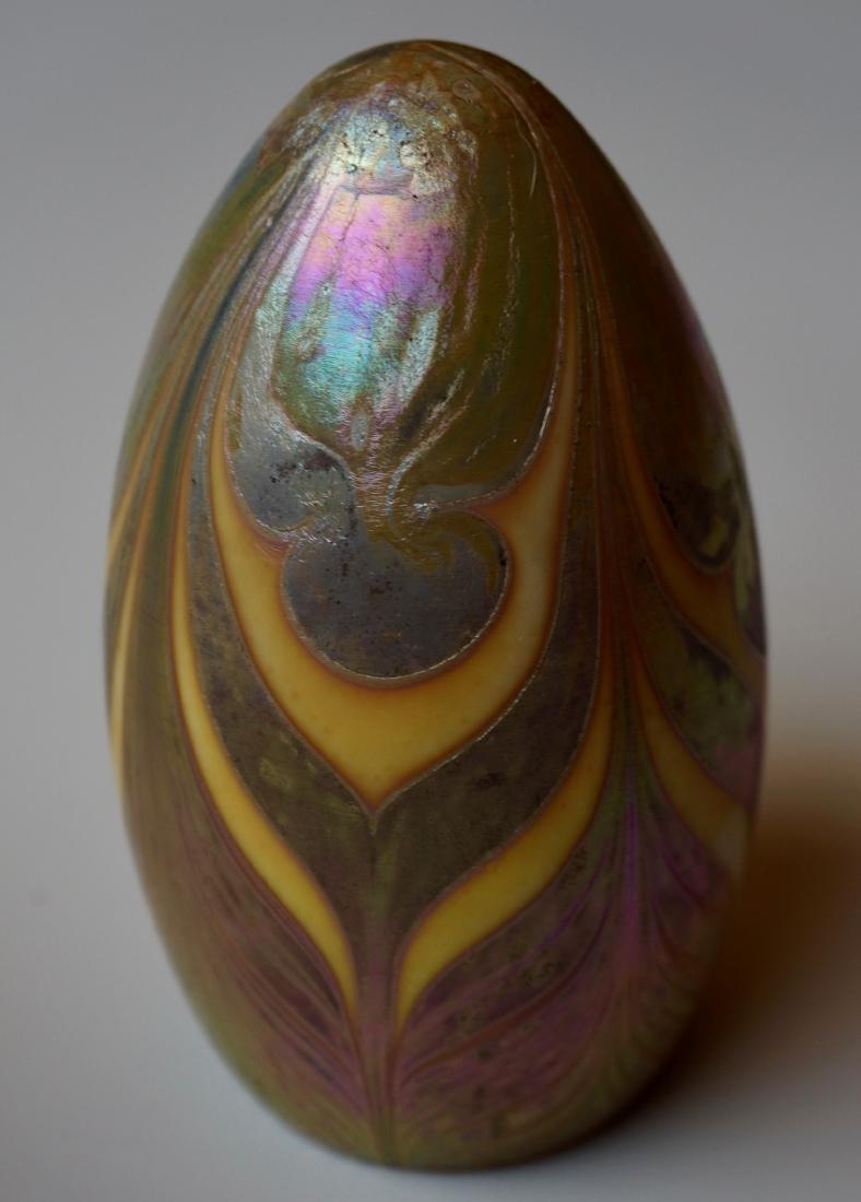 Pulled Feather Art Glass Egg Paperweight Signed Brian (1 of 5)