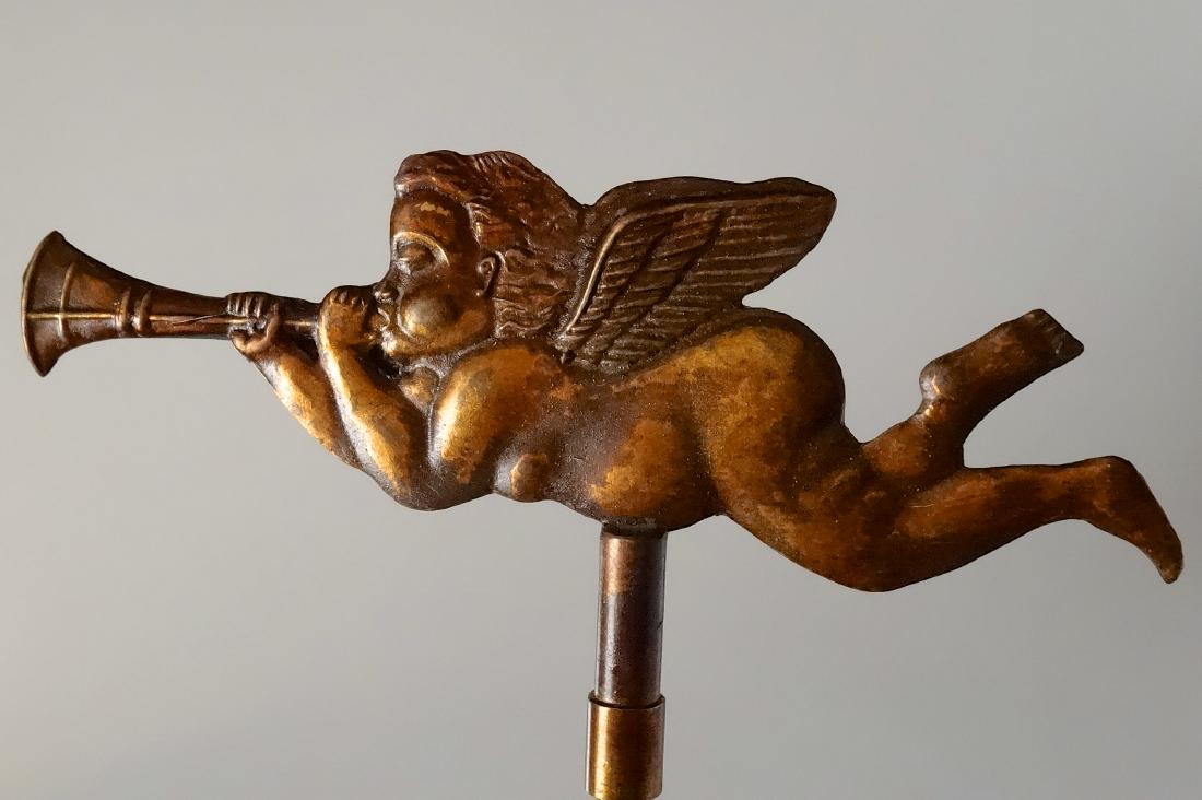 Trumpeting Angel Seasonal Christmas Lamp Shade Finial (1 of 4)