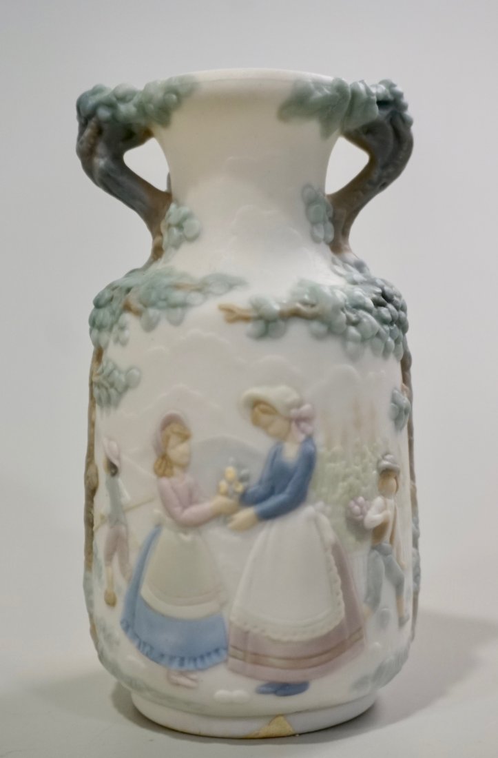 Lladro Daisa Small Vase Made in Spain c1984
