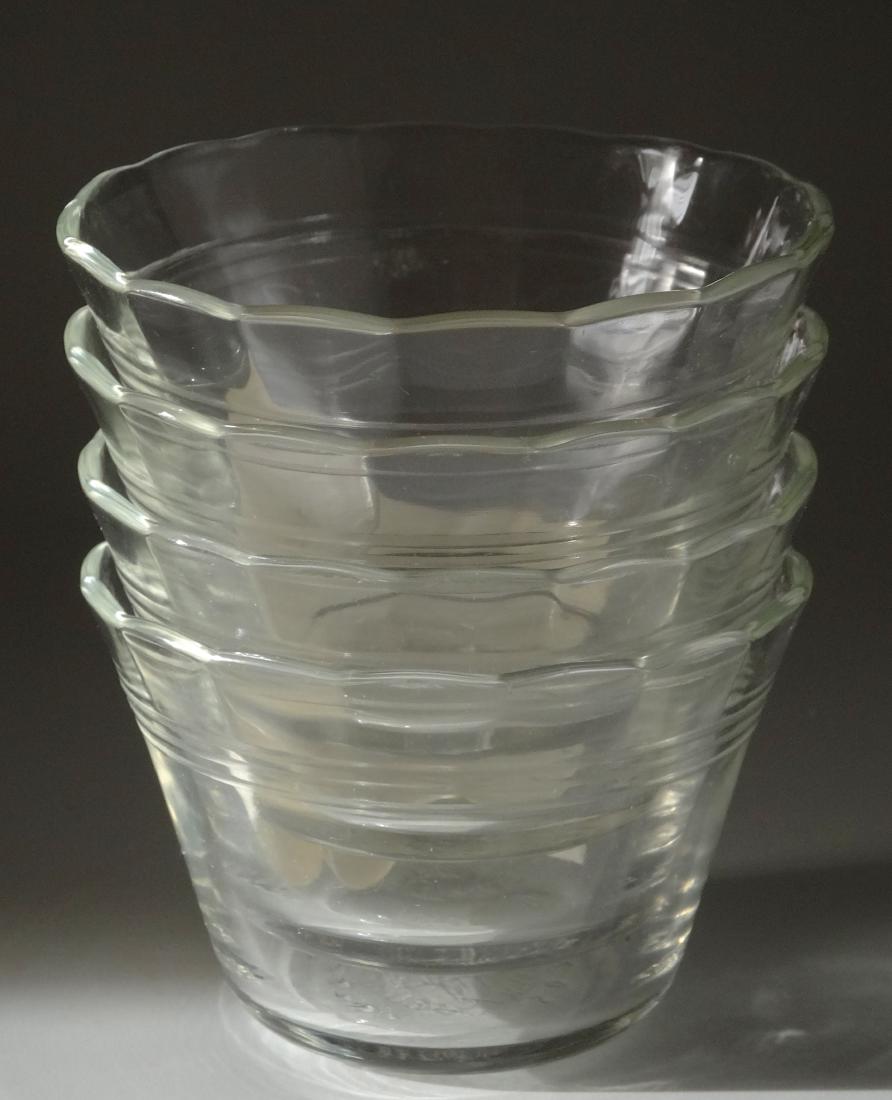 Vintage Purex Glass Custard Bowl Lot of 4 5 oz Cups: Vintage Purex Glass Custard Bowl Lot of 4 5 oz Cups Approximately 2 5/16 inches tall x 3 5/16 inches in diameter.