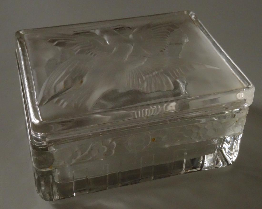 Art Glass Deco Dove Vintage Casket Trinket Box: Art Glass Deco Dove Vintage Casket Trinket Box Approximately 4 11/16 X 3 11/16 X 2 1/4 inches.