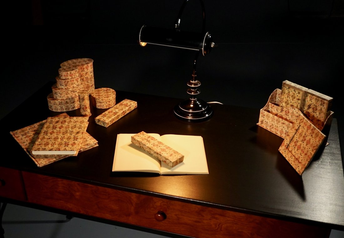 Italian Stationary Playing Cards Desktop Set (1 of 5)