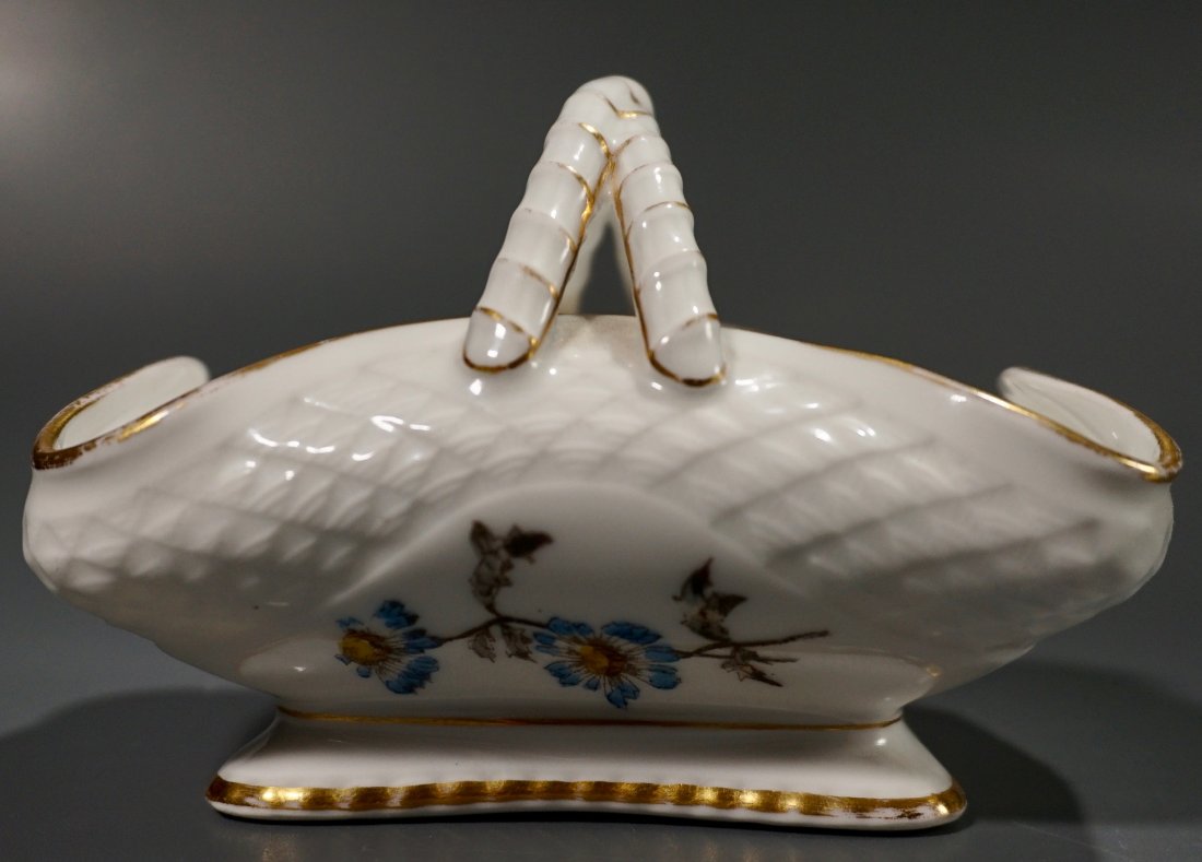 Antique Haviland Limoges CFH GDM French Porcelain Baske: Antique Haviland Limoges CFH GDM French Porcelain Basket Bowl Candy Dish Charles Field Haviland Gerard Dufraisseix Morel Approximately 6 3/8 x 4 3/4 x 4 inches.