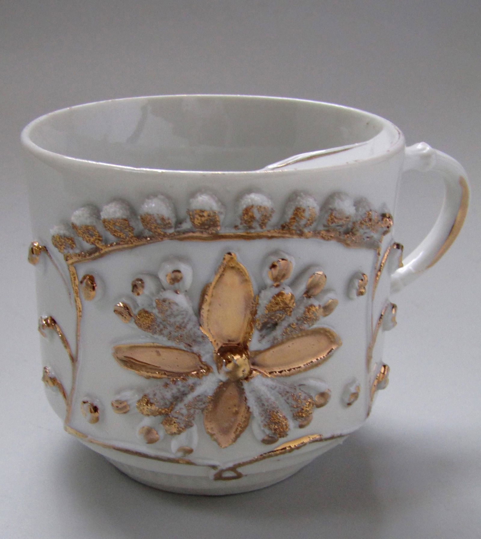Antique Embossed Gold Porcelain Shaving Mug c1880 (1 of 6)
