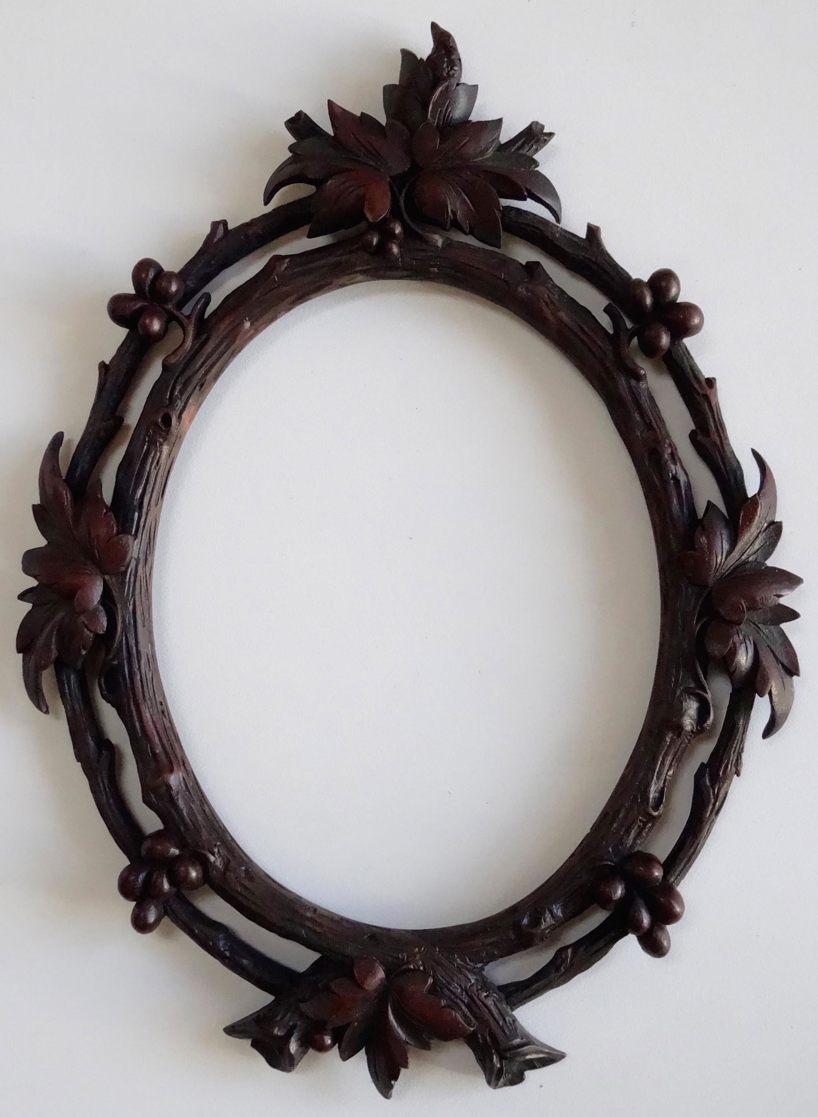 Black Forest Carved Walnut Picture Frame 8 x 10 (1 of 8)