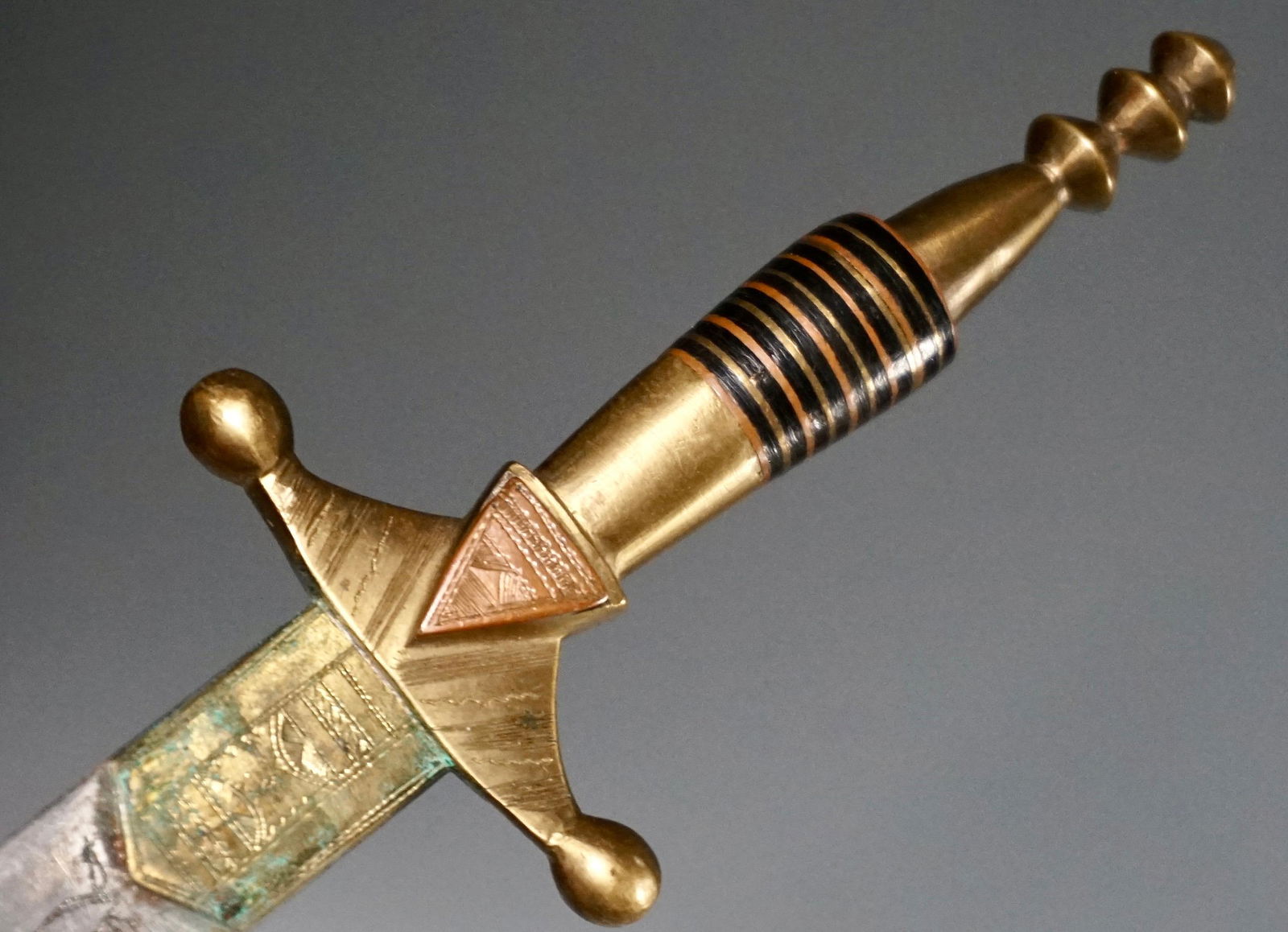 Vintage Dagger with Scabbard (1 of 5)