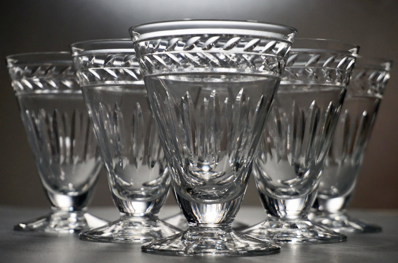 Vintage Crystal Cocktail Glasses Lot of 6 Clear Cut: Vintage Crystal Cocktail Glasses Lot of 6 Clear Cut Glass Approximately 4 1/8 inches tall x 3 1/8 inches in diameter.