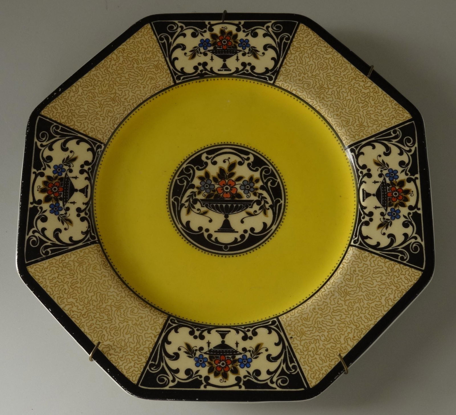 Art Deco Wedgewood Nanette Plate Decorative Wall Plaque (1 of 5)