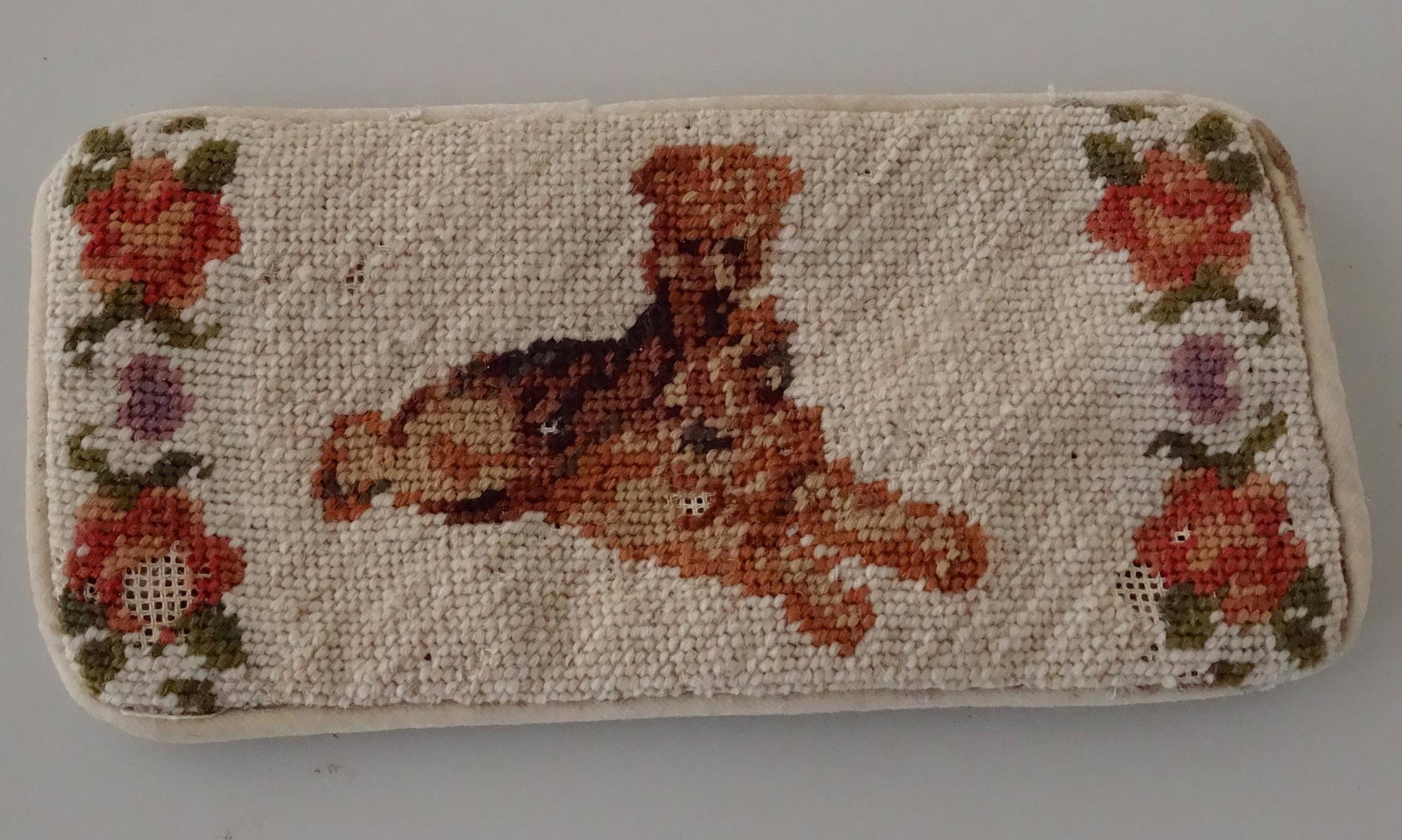 Vintage Irish Terrier Needlepoint Dog Sunglasses Case: Vintage Irish Terrier Needlepoint Dog Sunglasses Case Approximately 7” x 31/2 ”.