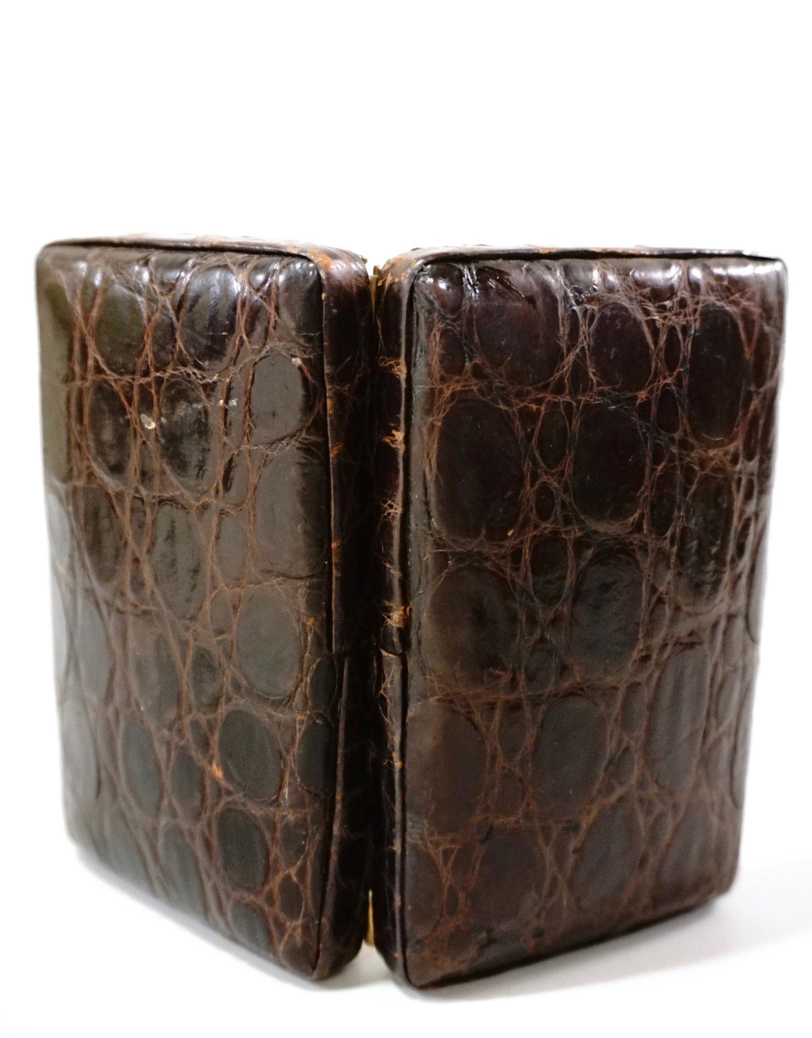 Elgin American Art Deco Leather Compact Gazelle Impala: Elgin American Art Deco Leather Compact Gazelle Impala Interior Approximately 4 _ x 2 _ x 1 7/16 inches.